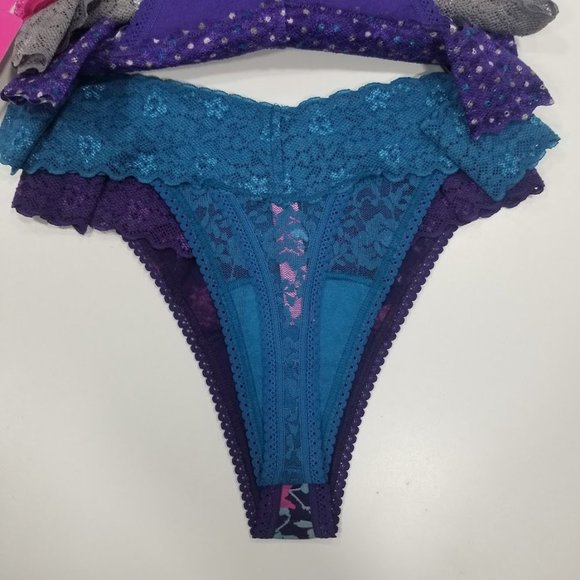 Betsey Johnson Cotton & Lace Thong Set Underwear 5 Pack - Picture 8 of 12